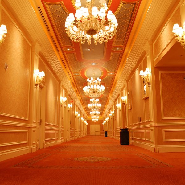 Designing Elegant Custom Labels for Luxury Hotels: A Fusion of Style and Functionality - Customizable